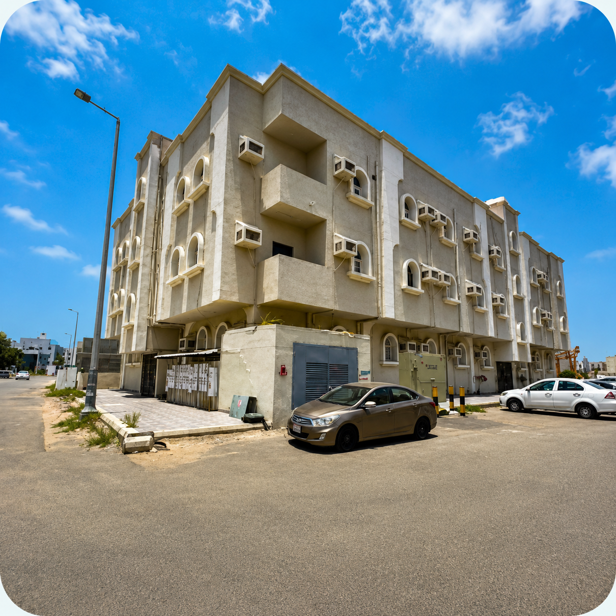 عمارة, للبيع, حي الشاطئ, 900 م²